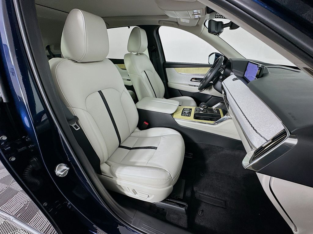 Thumbnail: 2025 Mazda CX-90 - 30