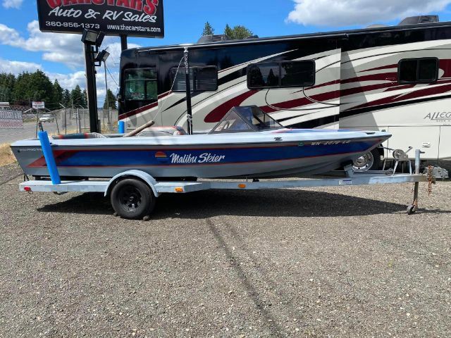 1987 Blue Malibu Skier 19ft