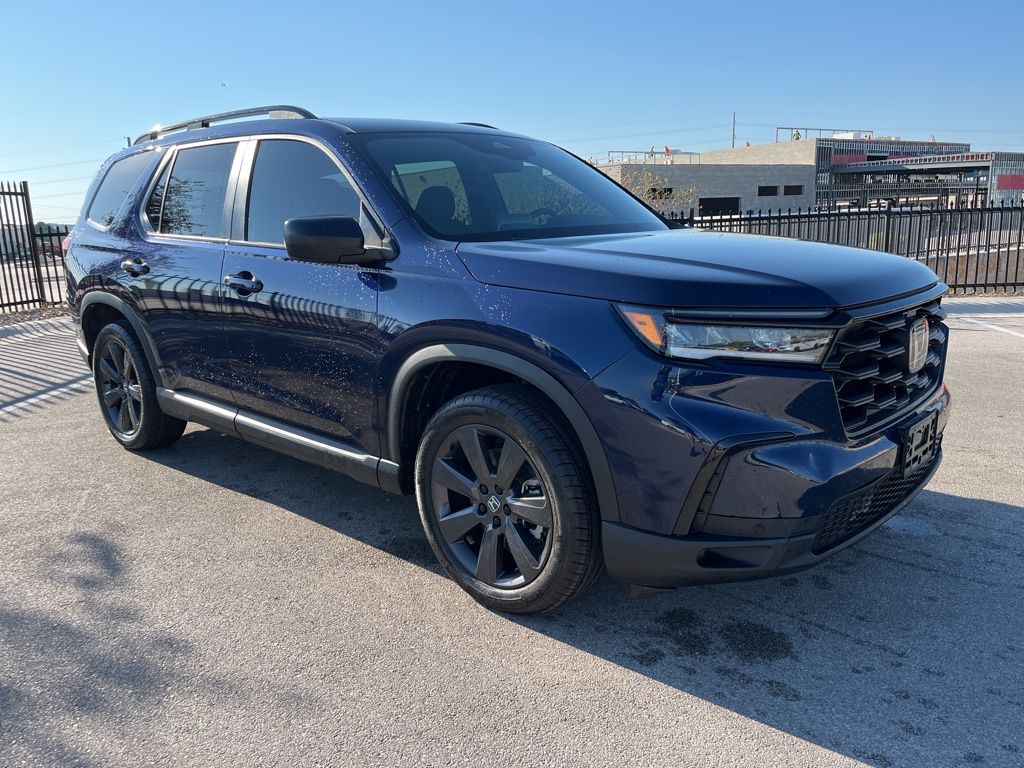 Thumbnail: 2023 Honda Pilot - 2