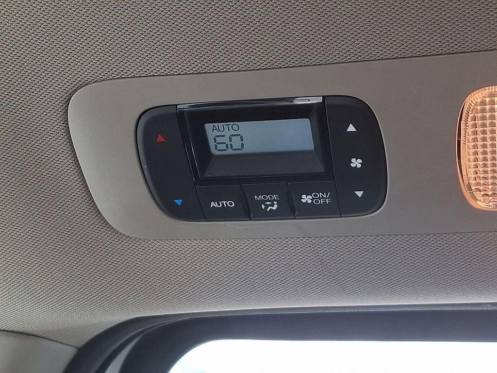 2016 Honda Odyssey EX 12