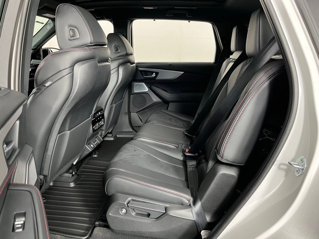 Thumbnail: 2026 Acura MDX - 26