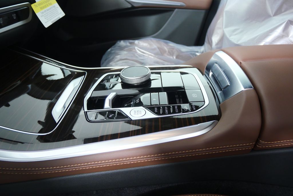 Thumbnail: 2026 BMW X5 - 22