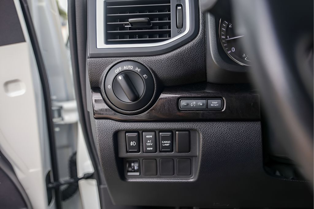 Used Car 2019 Nissan Titan  Sl For Sale Under $35,000 In Austin, Texas