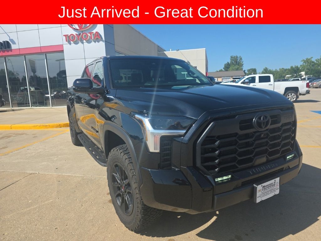 2025 Toyota Tundra Limited CrewMax Cab 4WD    