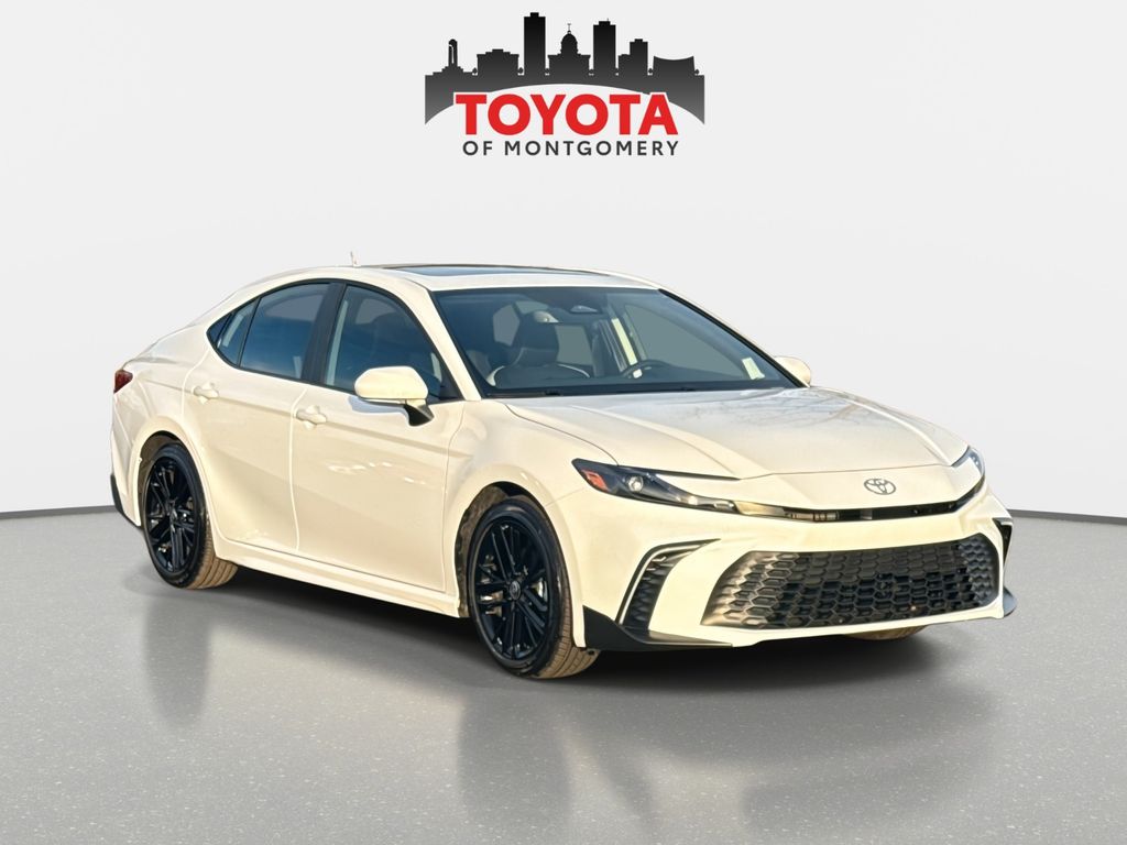 2026 Toyota Camry SE FWD