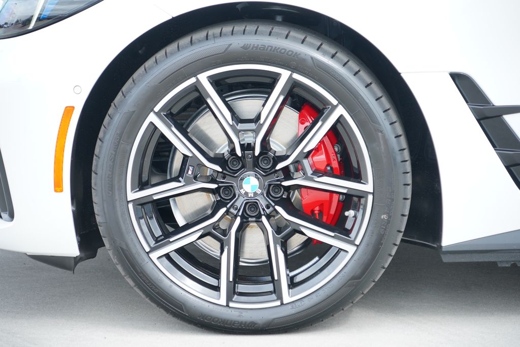 Thumbnail: 2026 BMW i4 - 5