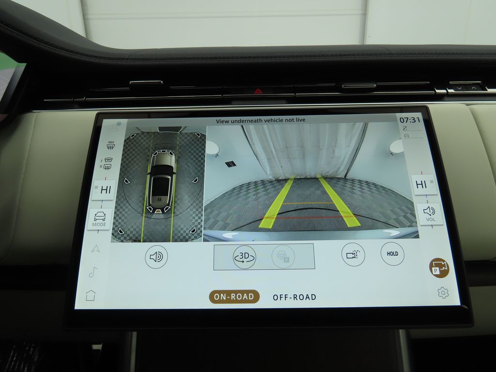 Thumbnail: 2025 Land Rover Range Rover - 17