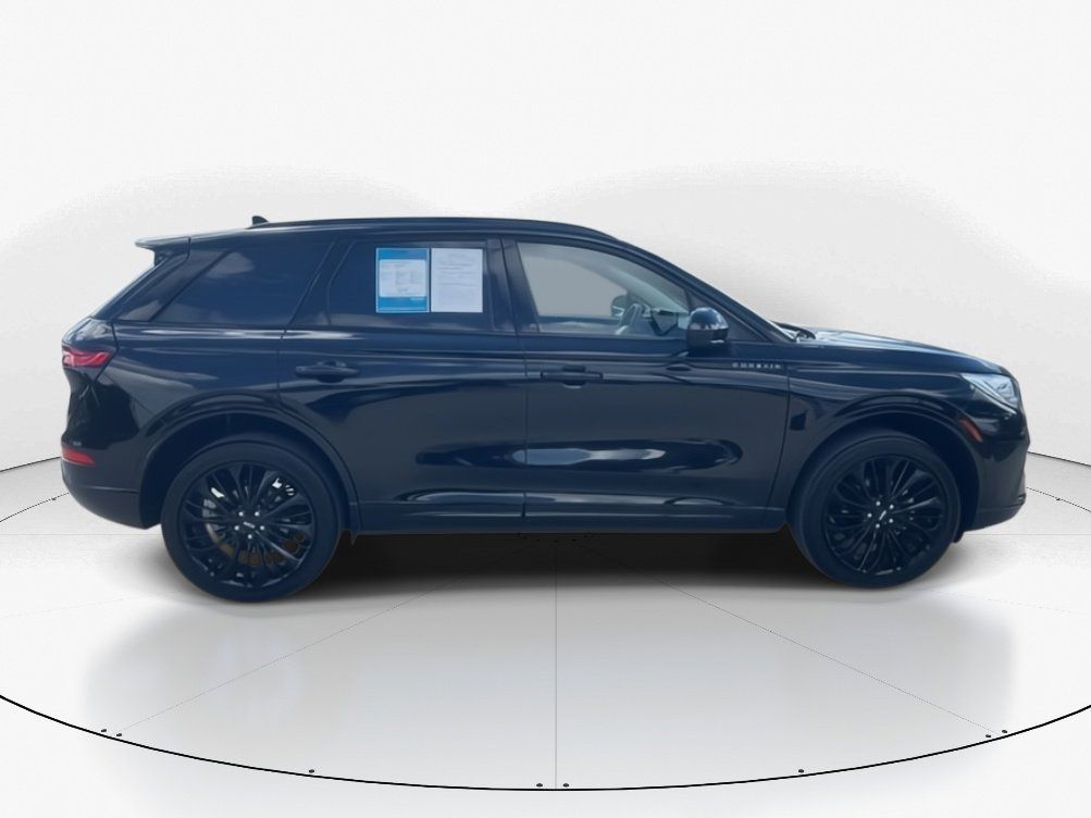 2024 Infinite Black Metallic Clearcoat Lincoln Corsair Reserve FWD SUV