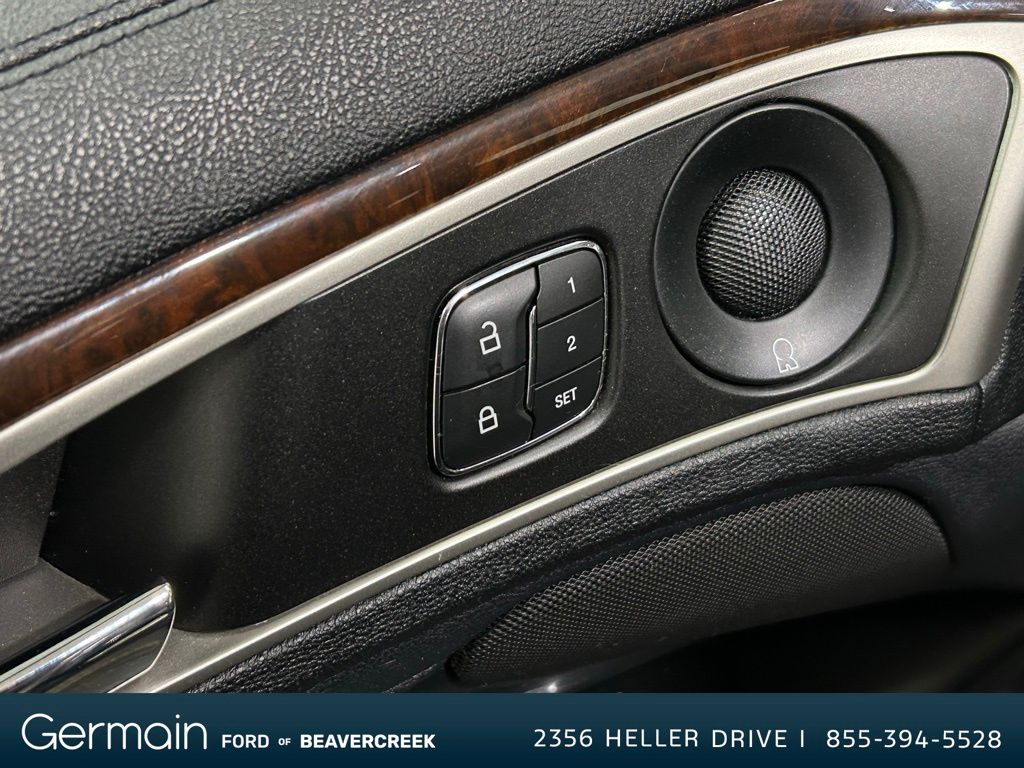 2019 Lincoln MKZ Reserve photo 17