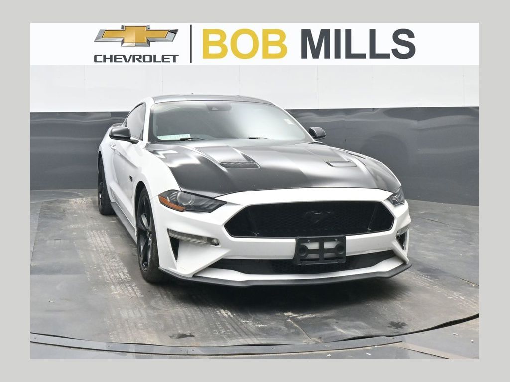 Oxford White 2022 Ford Mustang Coupe Rear-Wheel Drive Automatic