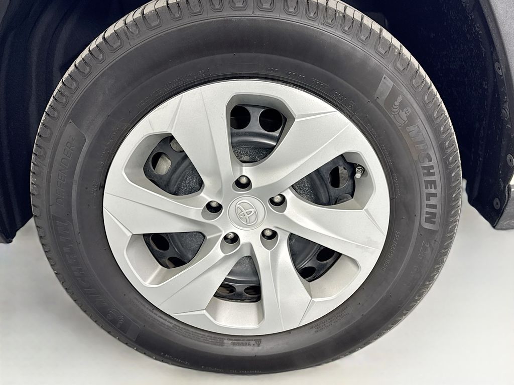 Used Car 2022 Toyota Rav4  Le For Sale Under $25,000 In Austin, Texas