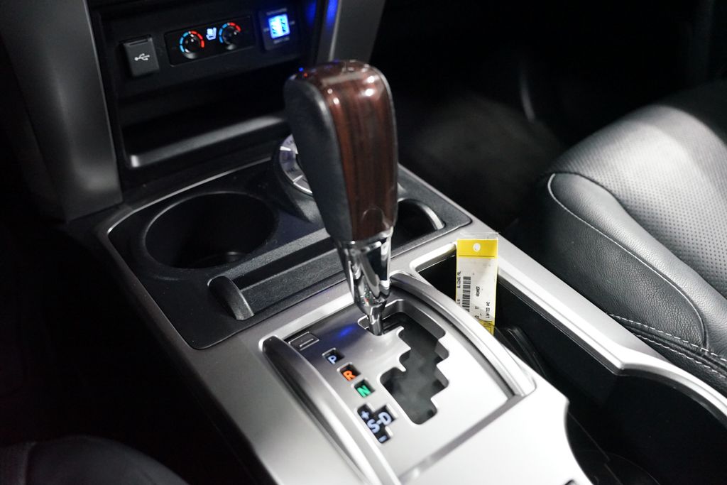 Thumbnail: 2022 Toyota 4Runner - 24