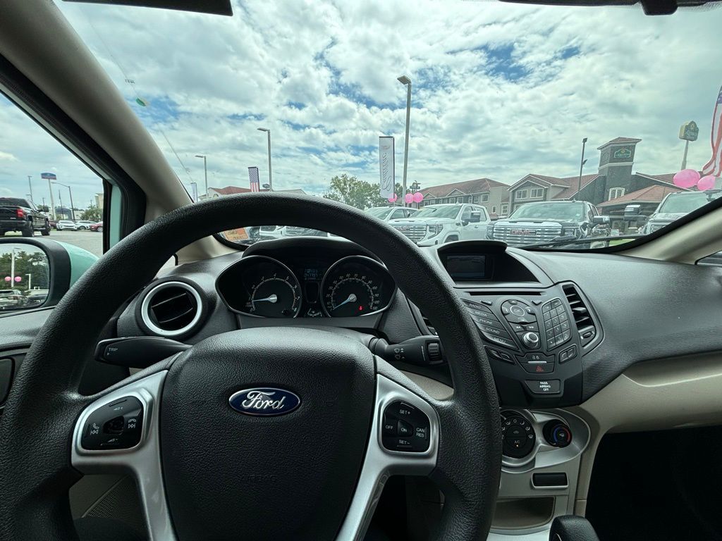 2019 Ford Fiesta SE 27