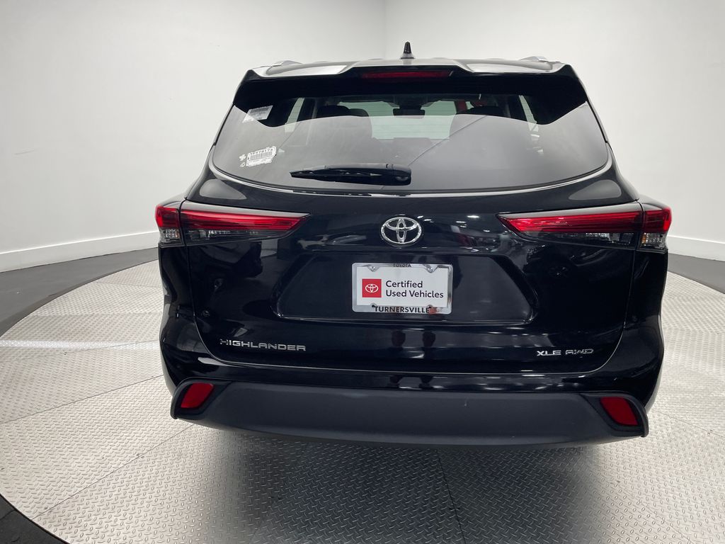 Thumbnail: 2021 Toyota Highlander - 6