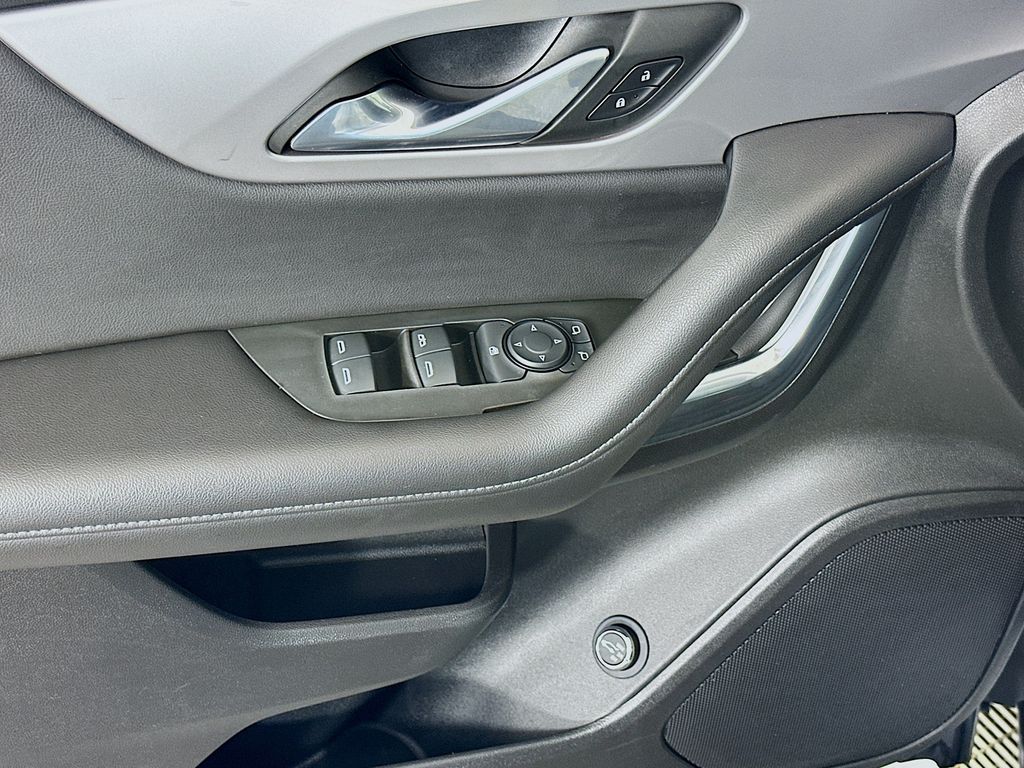 Thumbnail: 2022 Chevrolet Blazer - 17