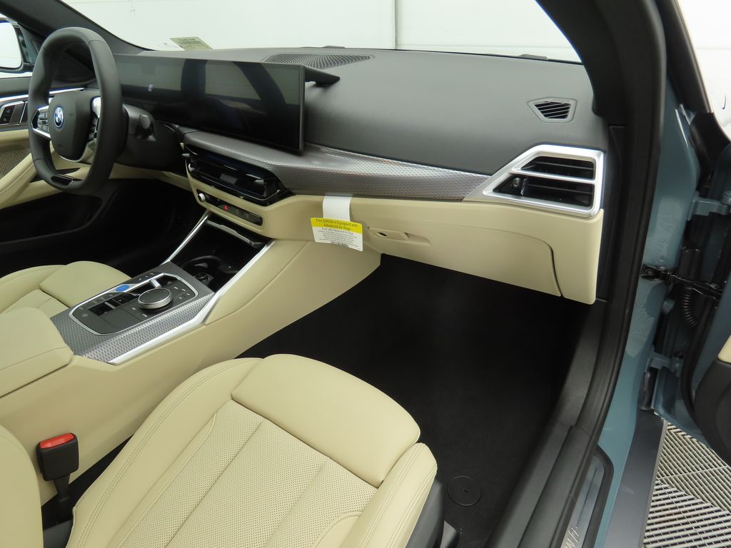 2025 BMW i4 eDrive40 18