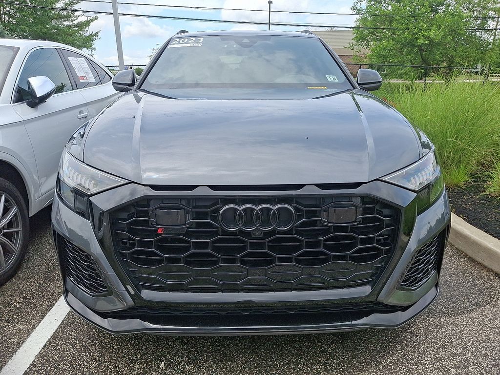 Thumbnail: 2023 Audi RS Q8 - 2