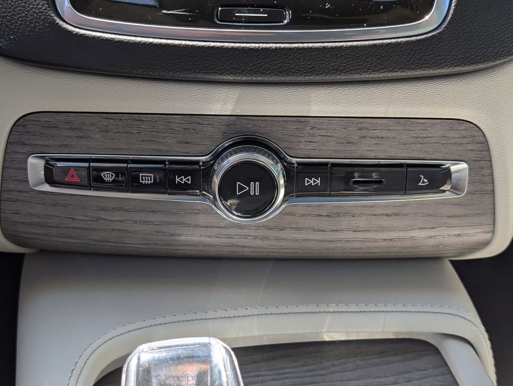 Used 2023 Blue Volvo Ultimate image 24