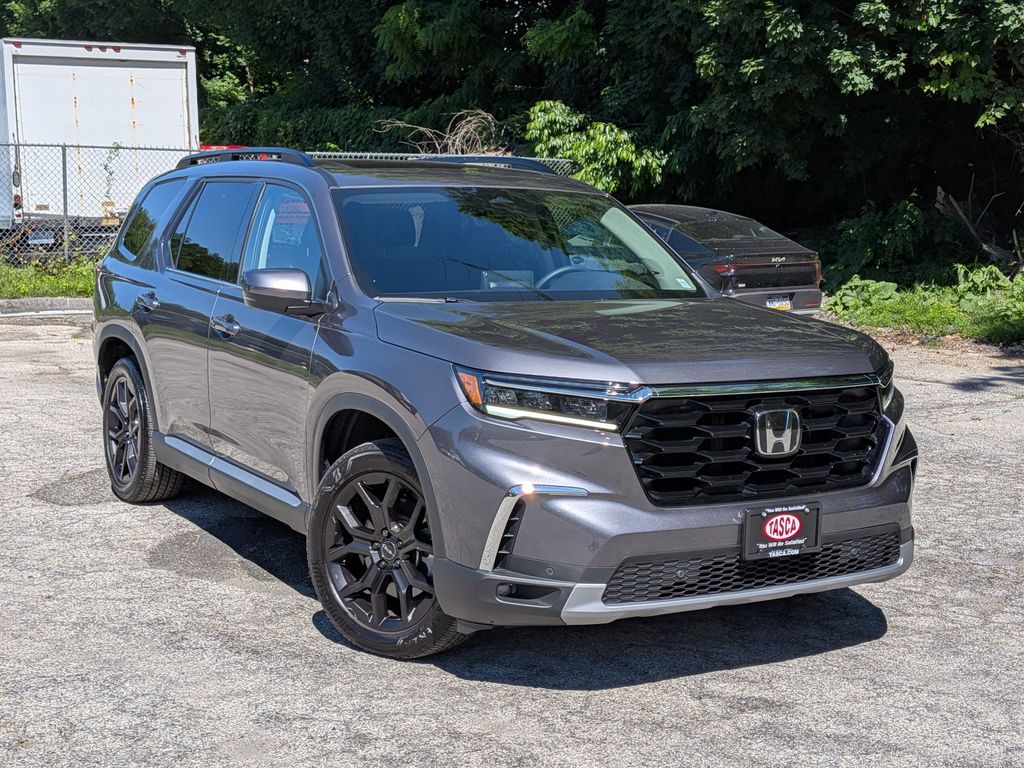 2025 Honda Pilot Touring AWD