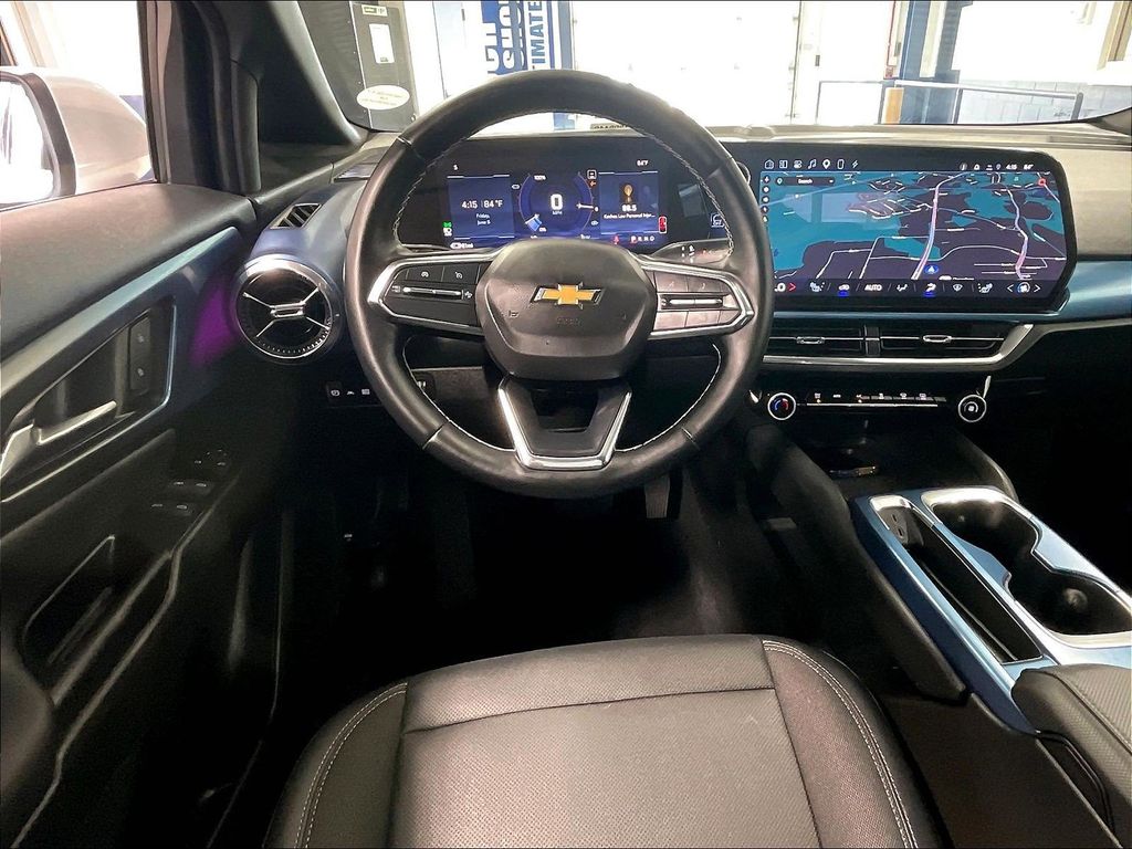 2024 Chevrolet Equinox EV — photo 18