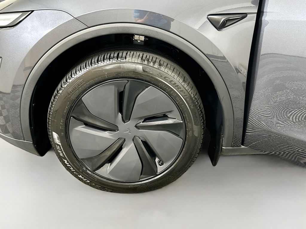 Thumbnail: 2026 Tesla Model Y - 31