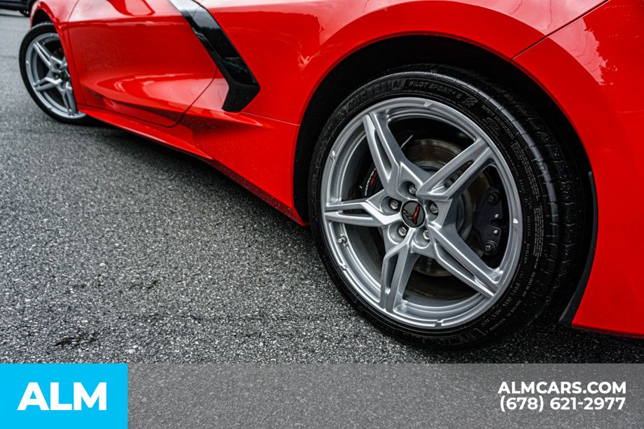 Used 2021 Red Chevrolet Stingray image 22