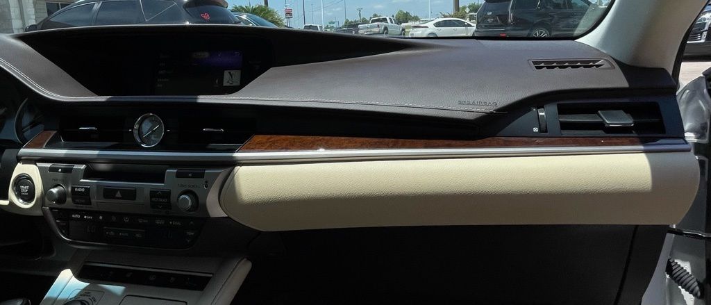 2018 Lexus ES 350 White at Emmons Autoplex