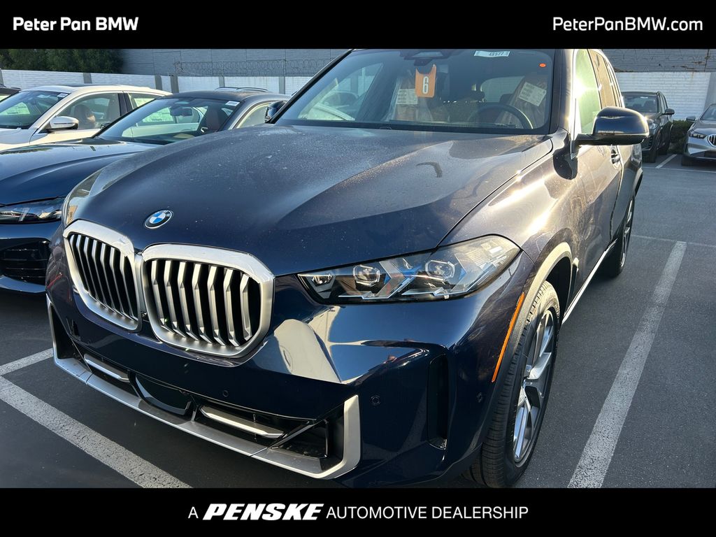 2026 BMW X5 xDrive40i Hero Image
