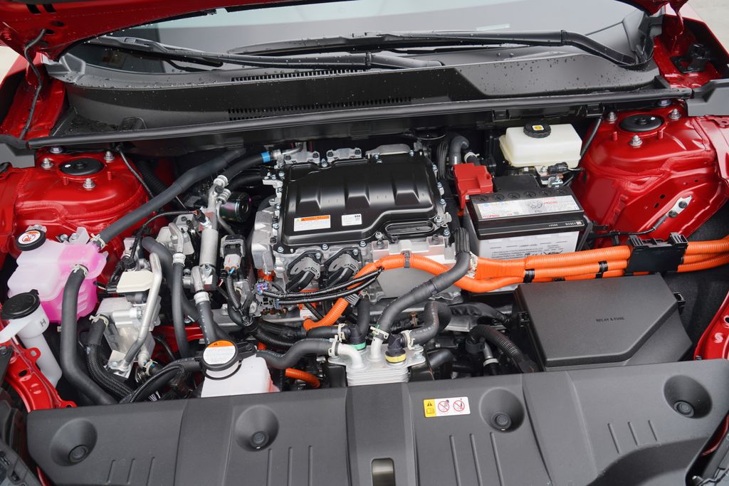 2025 Subaru Solterra Premium 12