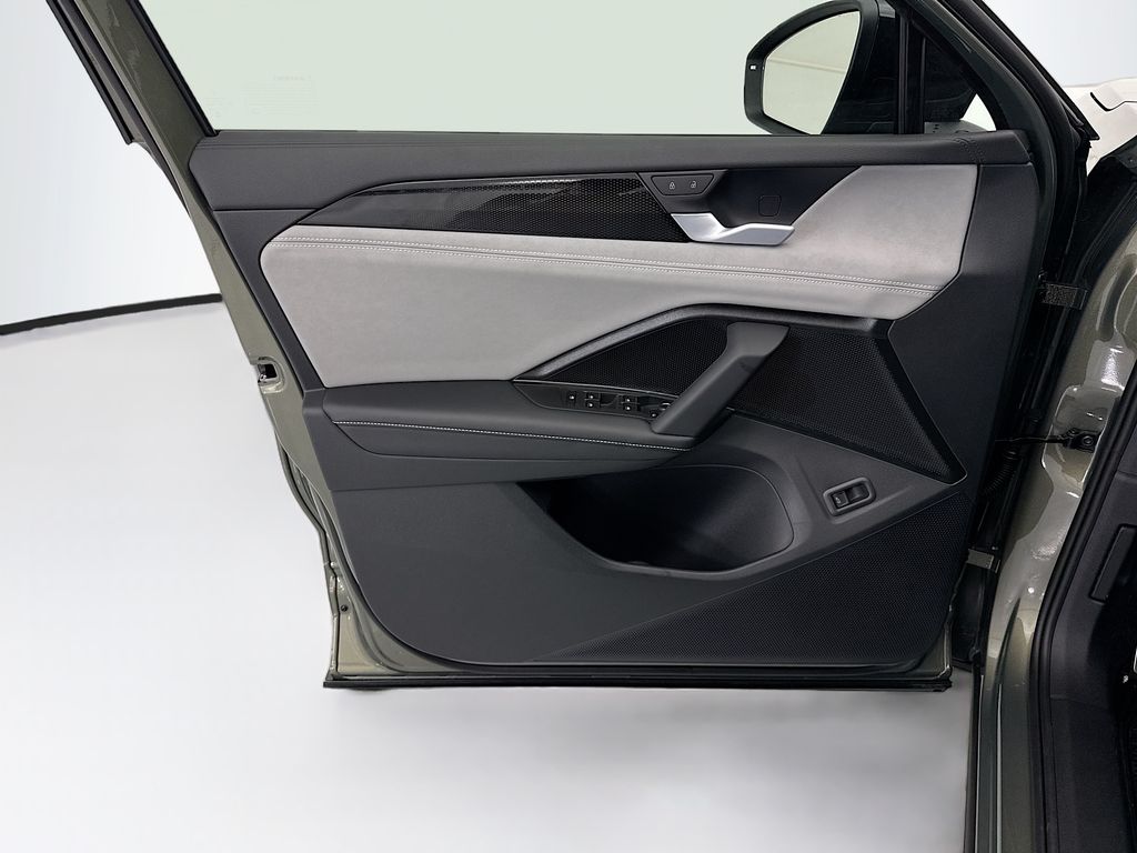Thumbnail: 2026 Volkswagen Tiguan - 22