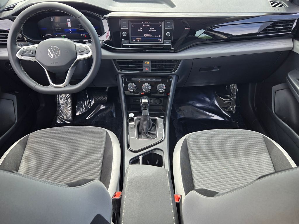 2024 Volkswagen Taos - $18,400