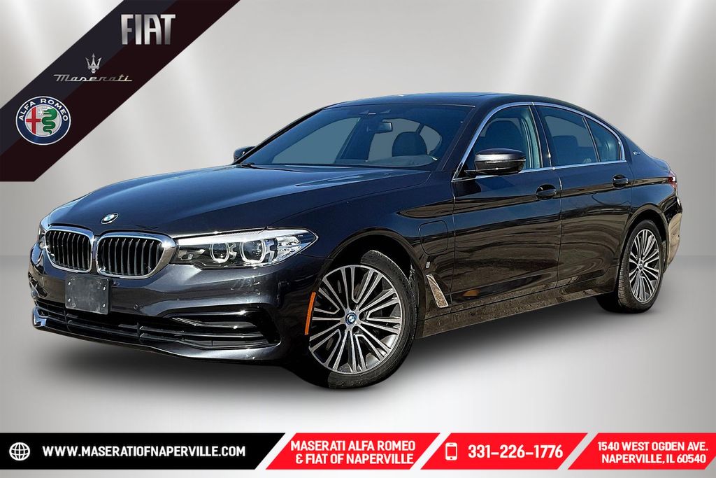 Gray (Dark Graphite Metallic) 2019 BMW 5 Series 530e xDrive iPerformance Sedan AWD Sedan All-Wheel Drive 8-Speed Automatic
