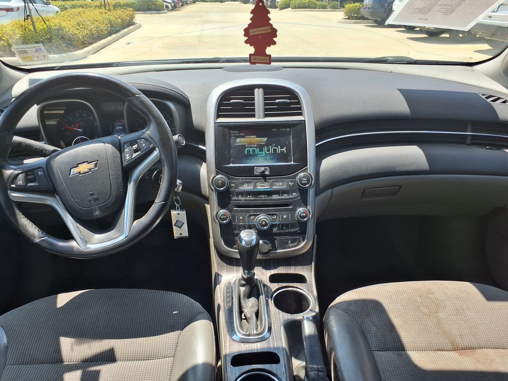 Used 2014 Gold Chevrolet LT image 14