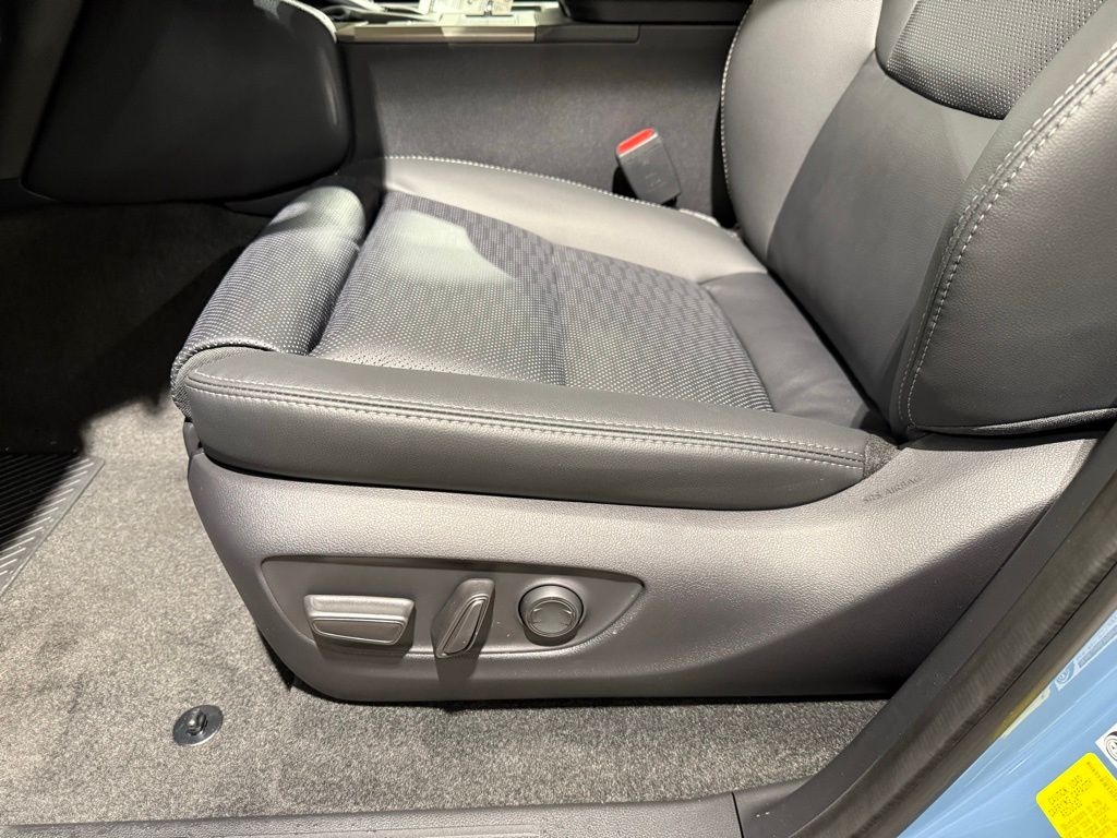 Thumbnail: 2026 Toyota Land Cruiser - 14