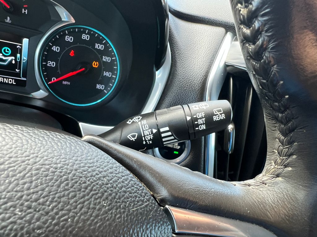 Thumbnail: 2019 Chevrolet Traverse - 23