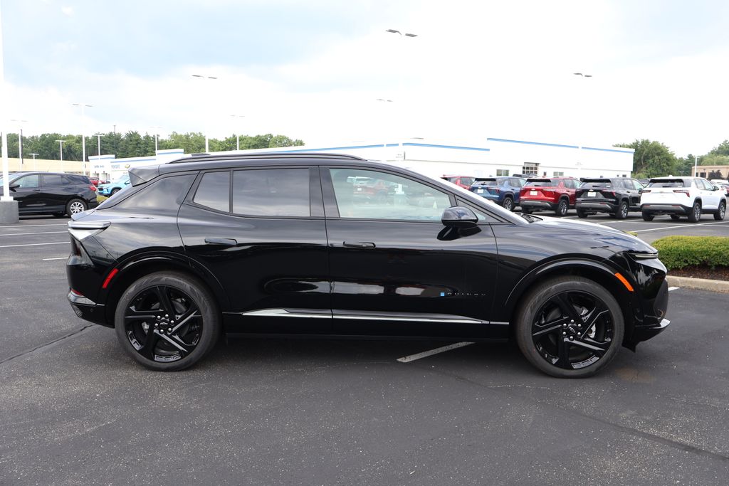 Thumbnail: 2025 Chevrolet Equinox - 9