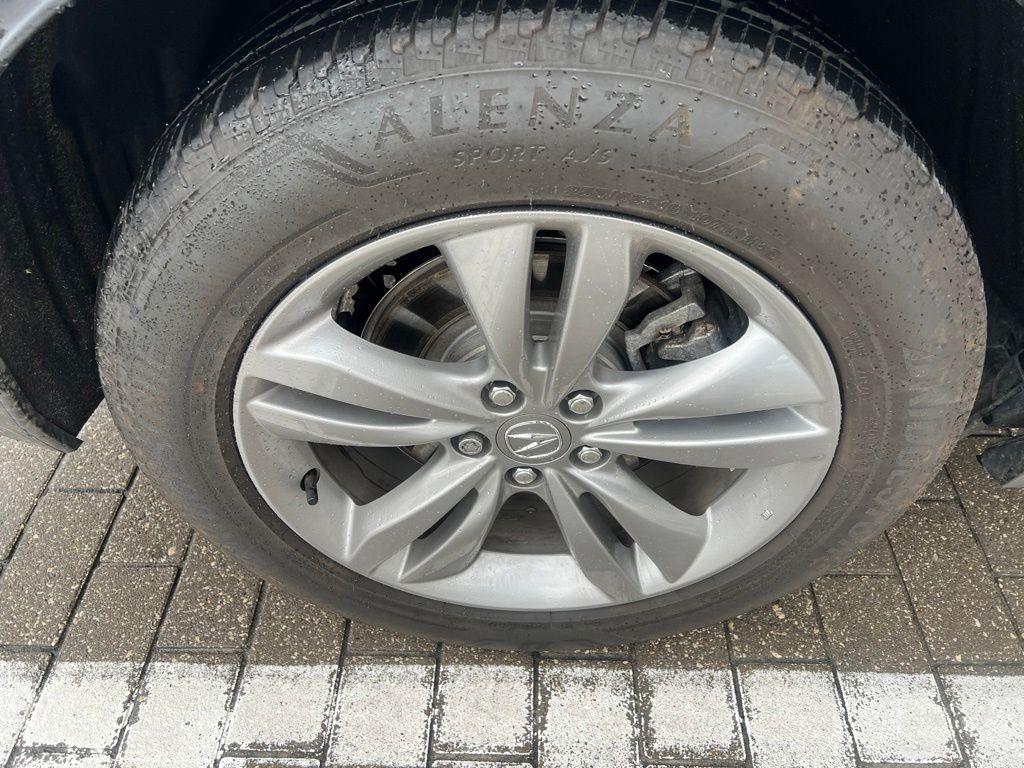 Used 2024 Silver Acura 3.5L image 11