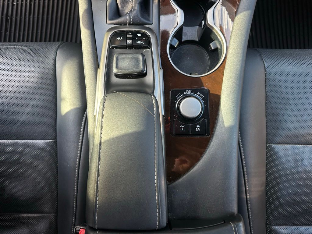 Thumbnail: 2019 Lexus RX - 27