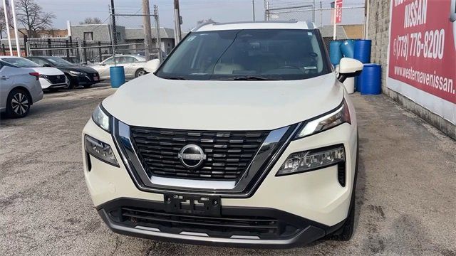 View vehicle photo 7