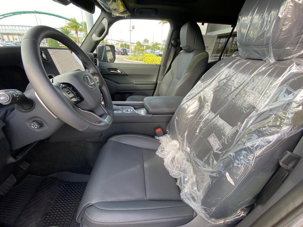 Thumbnail: 2026 Lexus GX - 6