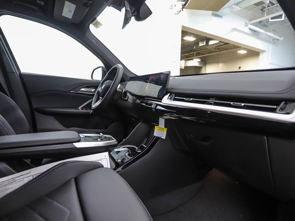 2025 BMW X1 xDrive28i 28