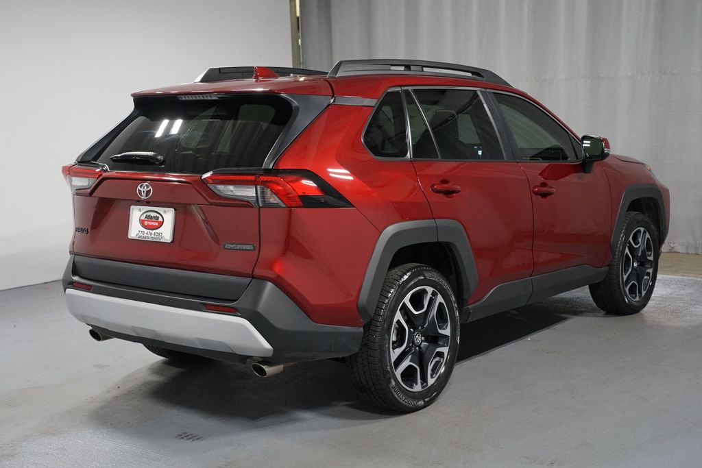 Thumbnail: 2019 Toyota RAV4 - 8
