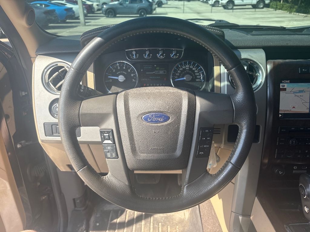 2012 Ford F-150 Lariat photo 14
