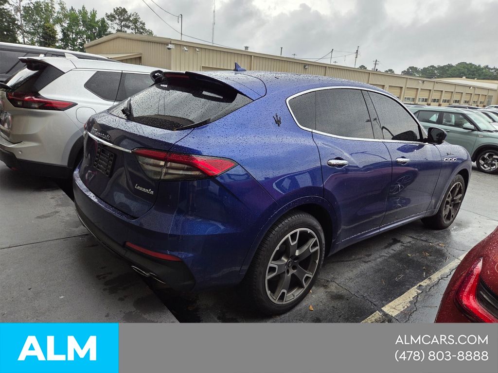 Used 2023  Maserati Modena image 17