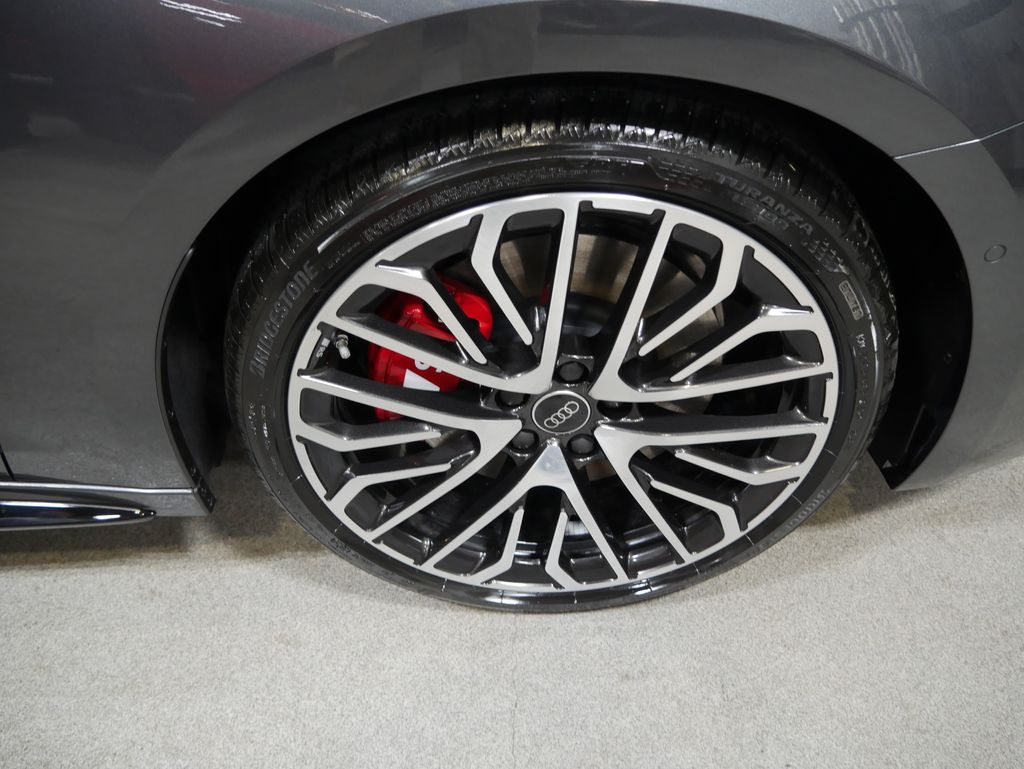 Thumbnail: 2025 Audi S5 - 15