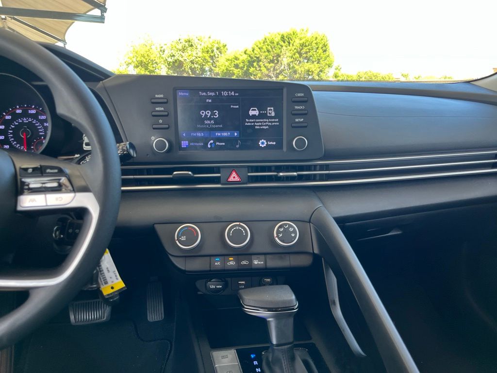 Thumbnail: 2023 Hyundai Elantra - 13