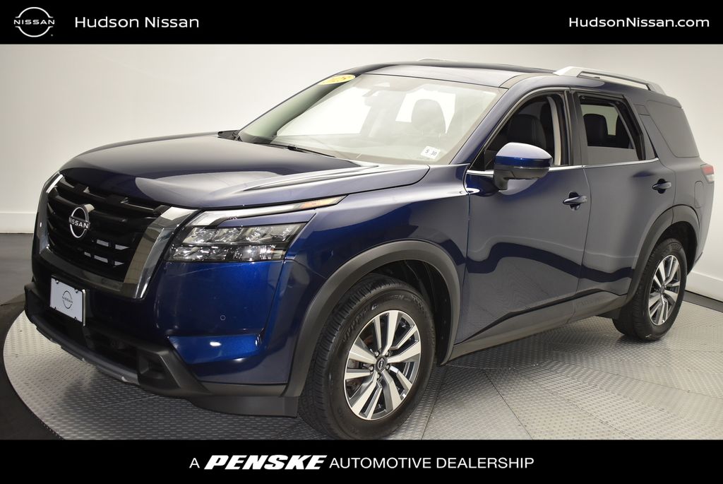Thumbnail: 2025 Nissan Pathfinder - 1