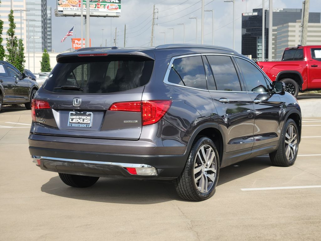 2017 Honda Pilot Touring Gray at Community Honda