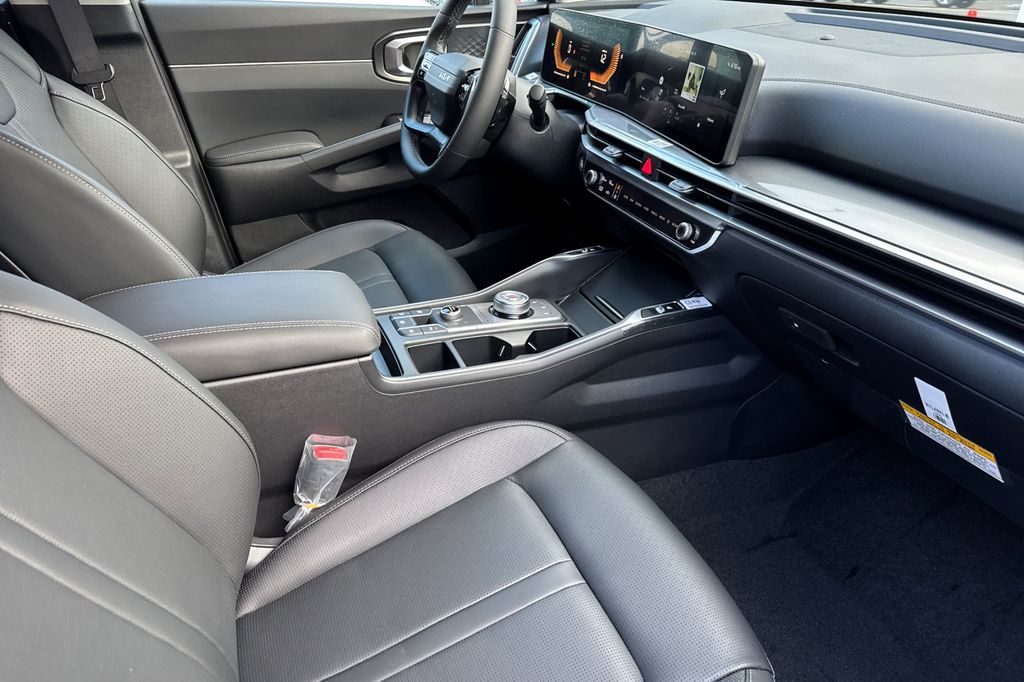 new 2026 Kia Sorento Hybrid car, priced at $42,420
