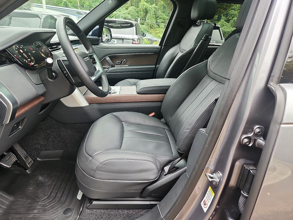 Thumbnail: 2024 Land Rover Range Rover - 13